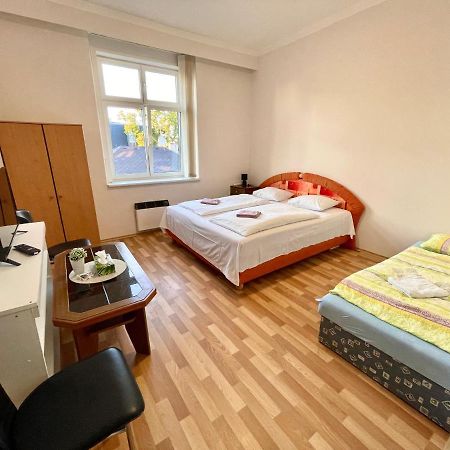 Pension Majovka 海布 外观 照片